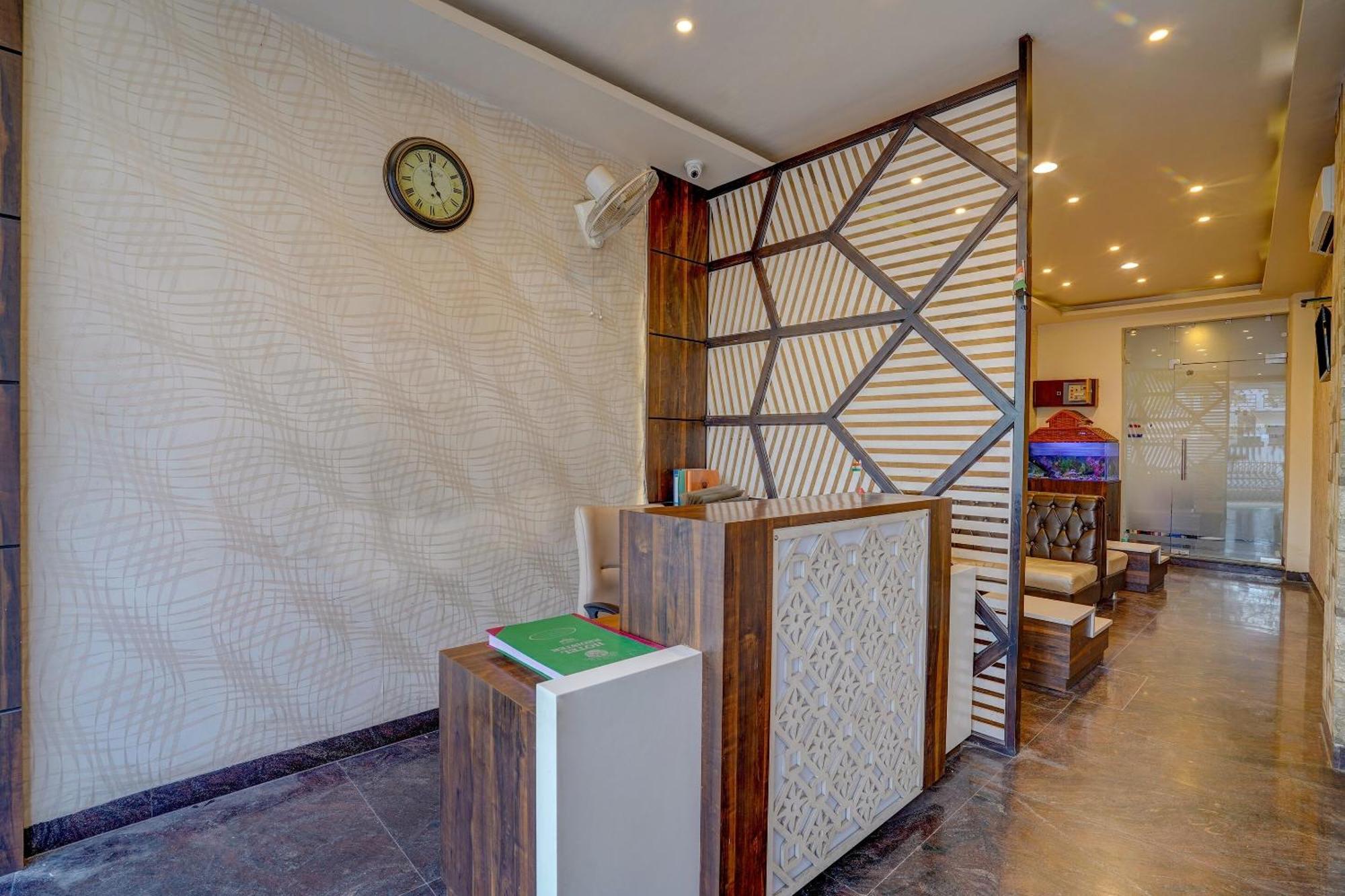 Super Hotel O Traveller Inn Лакхнау Екстер'єр фото